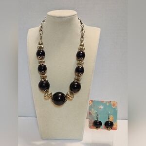 Black Glass Bead Necklace Set In Gold Tone